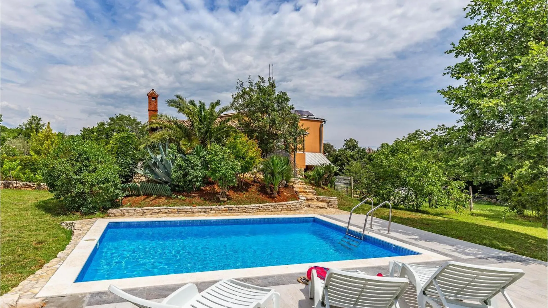度假居 Stunning Home In Valtura With Wifi